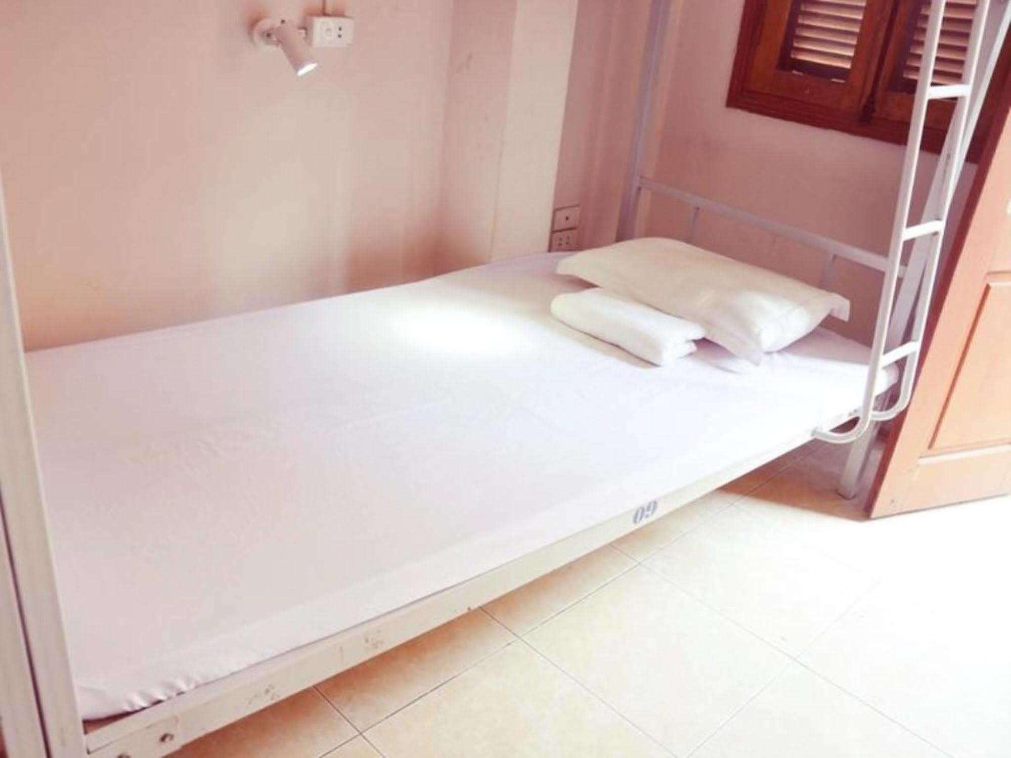 Hanoi Downtown Hostel Exterior photo